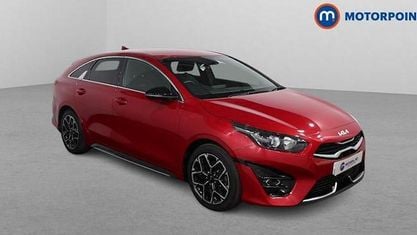 Begagnad Kia ProCeed GT-Line 159 HK (116 kW) 2023 Röd Kombi