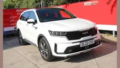 White Used 2022 Kia Sorento 4 SUV | £37,995 (Fair price)