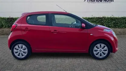Used Citroën C1 72 HP (52 kW) 2021 Red Hatchback