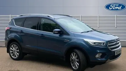 Begagnad Ford Kuga Titanium 150 HK (110 kW) 2019 Blå SUV