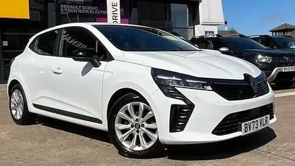Used Renault Clio V Evolution 90 HP (66 kW) 2025 Hatchback