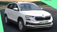 Moon white metallic New 2025 Skoda Karoq SE Drive SUV | £23,265 (Fair price)