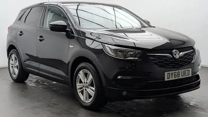 Black Used 2018 Vauxhall Grandland X S SUV | £8,550 (Fair price)