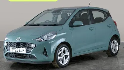 Used Hyundai i10 SE 67 HP (49 kW) 2023 Green Hatchback