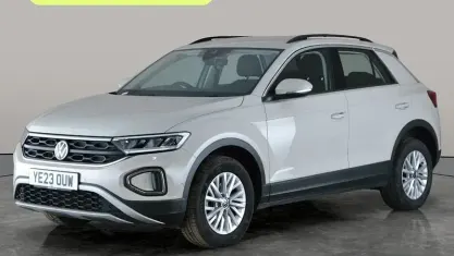 Usado VW T-Roc Life 110 CV (80 kW) 2023 Gris SUV
