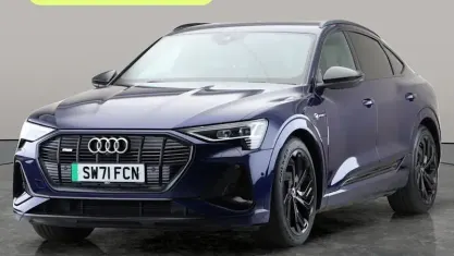 Usado Audi e-tron Sportback Black Edition 300 kW (408 HP) 2022 SUV