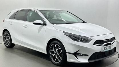 Usado Kia Ceed 160 CV (117 kW) 2023 Blanco Utilitario