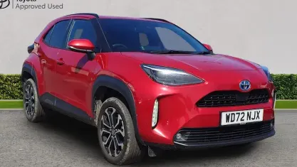 Used Toyota Yaris Cross Design 116 HP (85 kW) 2023 Red SUV
