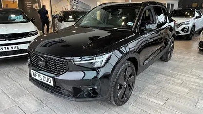 Used Volvo XC40 Plus 197 HP (144 kW) 2025 SUV