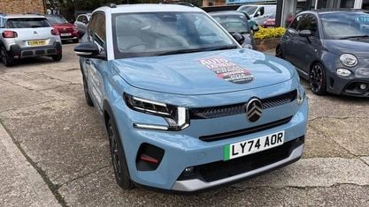 Used Citroën e-C3 83 kW (113 HP) 2024 Blue Hatchback
