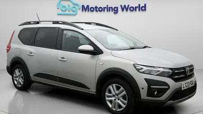 Begagnad Dacia Jogger Comfort 110 HK (80 kW) 2022 Grå Minibuss