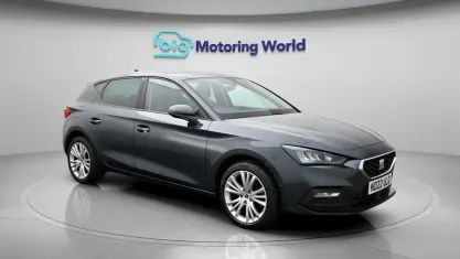 Used Seat Leon SE Dynamic 110 HP (80 kW) 2022 Grey Hatchback