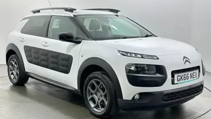 Usado Citroën C4 Cactus Feel 100 HP (73 kW) 2016 Branco Citadino