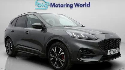 Usado Ford Kuga ST-Line X 224 HP (164 kW) 2023 SUV