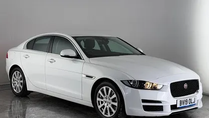 White Used 2019 Jaguar XE SE Sedan | £14,650 (Good price)