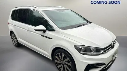 White Used 2017 VW Touran R-line MPV | £17,650 (Fair price)