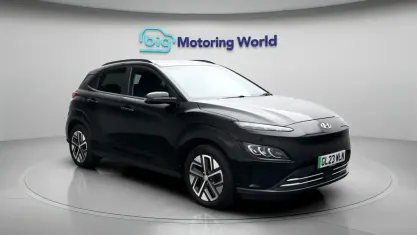 Used Hyundai Kona Premium 100 kW (136 HP) 2022 Black SUV