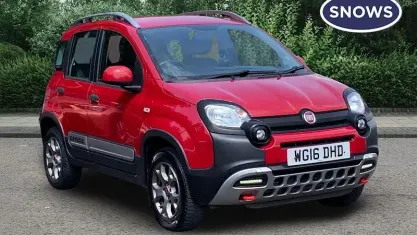 Used Fiat Panda Cross Cross 90 HP (66 kW) 2016 Red Hatchback