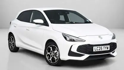 Used MG MG3 Trophy 194 HP (142 kW) 2025 White Hatchback