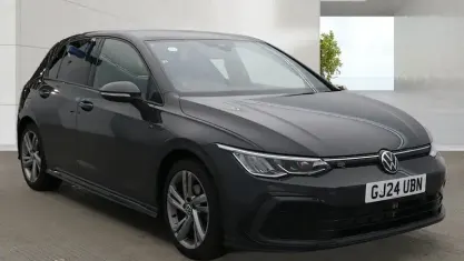 Second-hand VW Golf VIII R-line 131 CP (96 kW) 2024 Gri Hatchback
