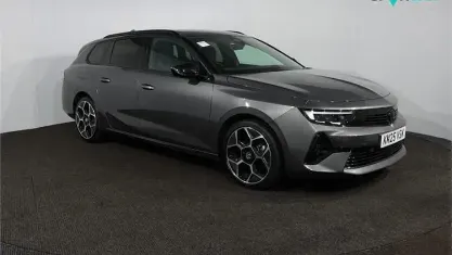 Usado Vauxhall Astra Ultimate 131 CV (96 kW) 2025 Gris Familiar