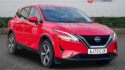 Red Used 2023 Nissan Qashqai N-Connecta SUV | £18,315 (Fair price)