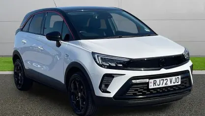 Used Vauxhall Crossland GS Line 110 HP (80 kW) 2022 White SUV