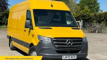 Used Mercedes Sprinter Progressive 143 HP (105 kW) 2021 Van