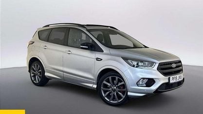 Usado Ford Kuga ST-Line 176 HP (129 kW) 2019 Prateado SUV