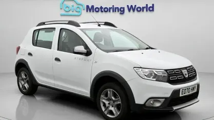 Used Dacia Sandero Comfort 90 HP (66 kW) 2020 White Hatchback