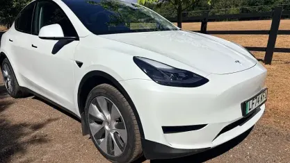 Used Tesla Model Y Standard Range 219 kW (299 HP) 2024 White SUV