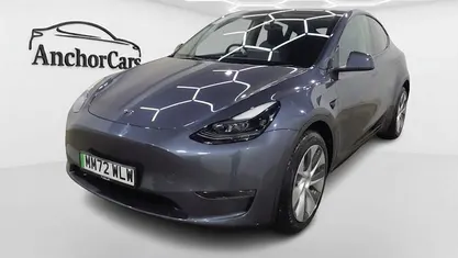 Used 2025 Tesla Model Y Long Range AWD SUV | £31,794 (Fair price)