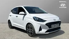 White Used 2024 Hyundai i10 Premium Hatchback | £15,691 (Fair price)