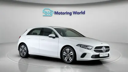 Begagnad Mercedes A180 116 HK (85 kW) 2021 Vit Halvkombi