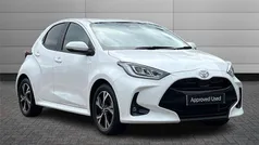 White Used 2024 Toyota Yaris Hybrid Design Hatchback | £18,250 (Fair price)