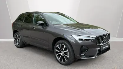 Used Volvo XC60 Ultimate 250 HP (183 kW) 2023 Onyx black  metallic SUV