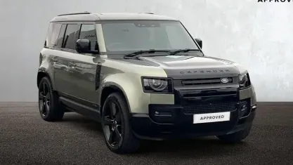 Used Land Rover Defender 349 HP (256 kW) 2024 Green SUV