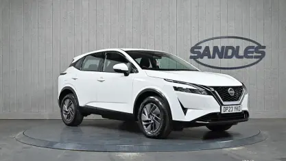 Used Nissan Qashqai Acenta Premium 140 HP (102 kW) 2023 White SUV