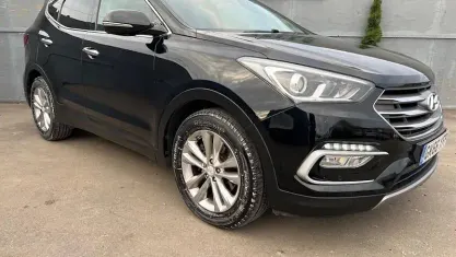 Used Hyundai Santa Fe Premium 200 HP (147 kW) 2016 Black SUV