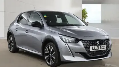 Used Peugeot e-208 GT 100 kW (136 HP) 2021 Grey Hatchback