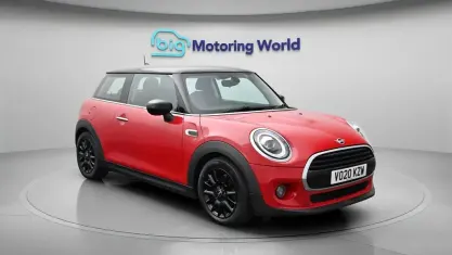 Used Mini Cooper Classic 136 HP (100 kW) 2020 Red Hatchback