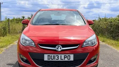 Used Vauxhall Astra SRi 140 HP (102 kW) 2012 Hatchback