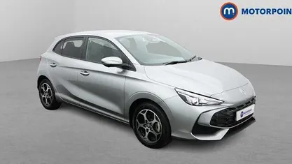 Begagnad MG MG3 Trophy 194 HK (142 kW) 2025 Silver Halvkombi