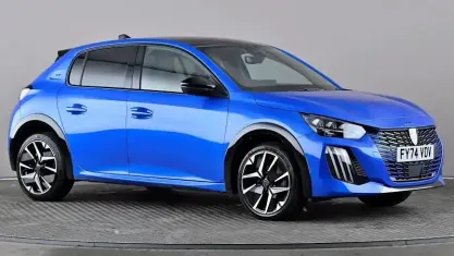 Second-hand Peugeot 208 GT 102 CP (75 kW) 2024 Albastru Hatchback