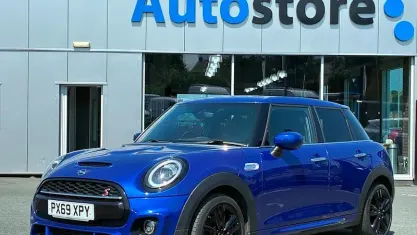 Used Mini Cooper S Hatch 192 HP (141 kW) 2019 Blue Hatchback