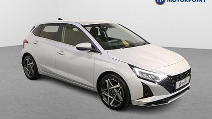 Używany Hyundai i20 Premium 101 KM (74 kW) 2025 Szary Hatchback
