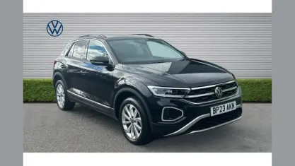 Used VW T-Roc Style 150 HP (110 kW) 2023 Black SUV