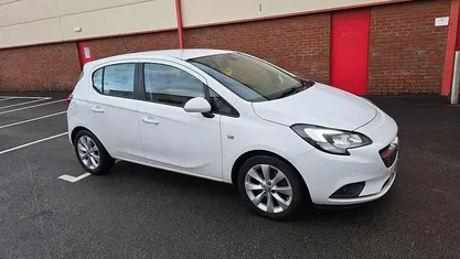 Used Vauxhall Corsa S 101 HP (74 kW) 2018 White Hatchback