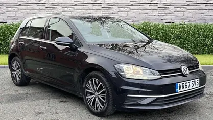 Used VW Golf VII SE 125 HP (91 kW) 2017 Black Hatchback