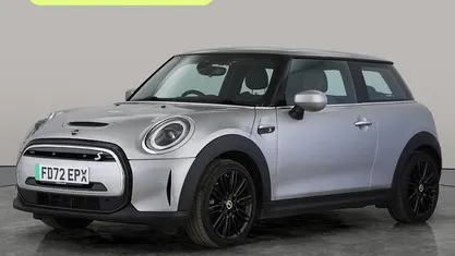 Used Mini Cooper Level 2 135 kW (184 HP) 2023 Hatchback